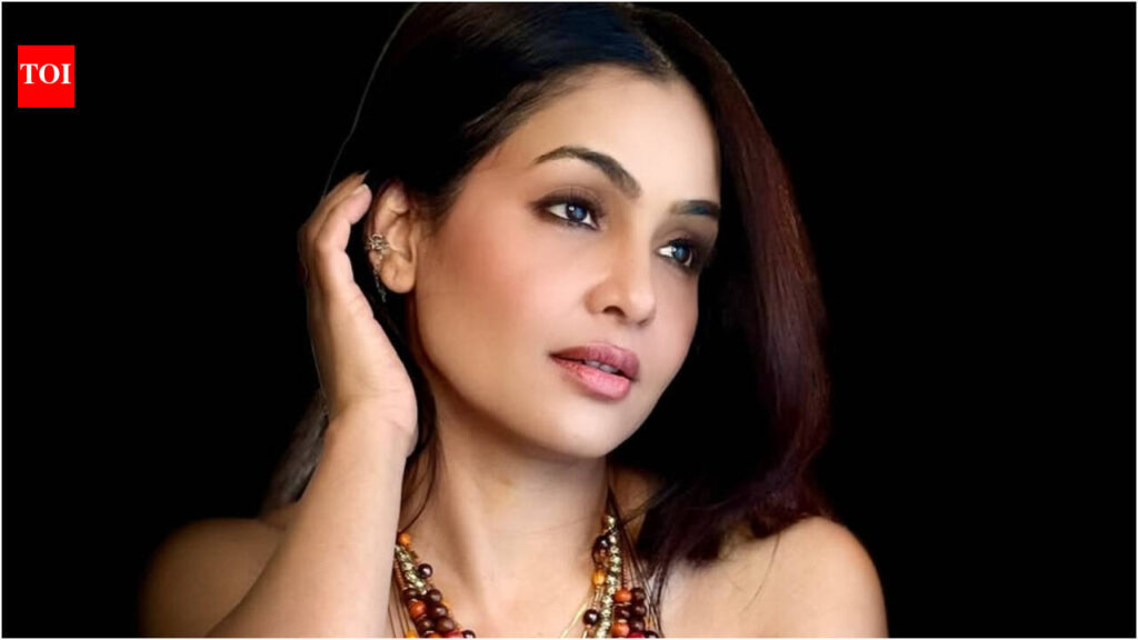 Bhabi Ji Ghar Par Hai actress Shubhangi Atre opens up on loneliness in business; says ‘You may be surrounded by folks and nonetheless really feel unheard’