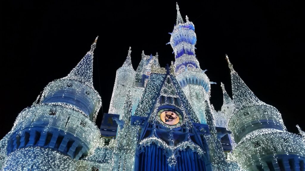 Cinderella Fortress Dream Lights Will Not Return for 2026 Vacation Season at Magic Kingdom – WDWNT
