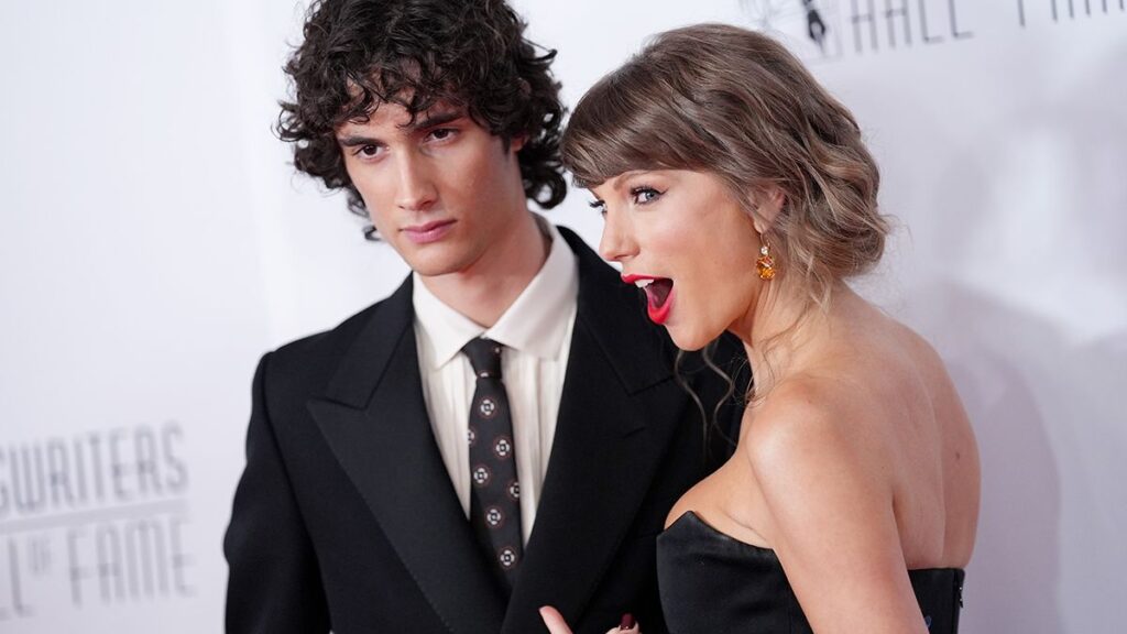 “I used to be like, ‘Taylor, what songs would you like me to sing? That is your night time.’ And he or she was like, ‘No, you select.’ So I used to be like, ‘Critically?’”: Sombr displays on being requested to carry out in honour of Taylor Swift after she known as him