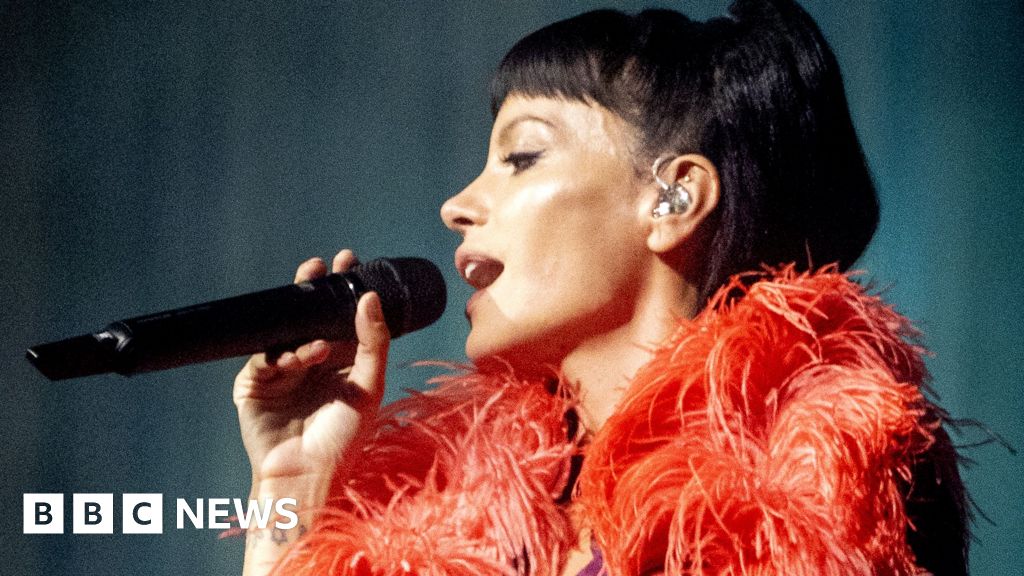 Lily Allen defends West Finish Woman tour after some followers criticise present size