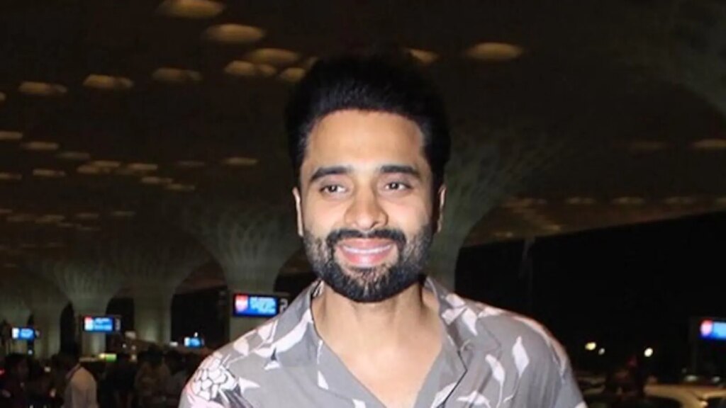 Months After ‘Situationship’ Comment, Jackky Bhagnani’s Relationship App Profile Goes Viral. Web Reacts