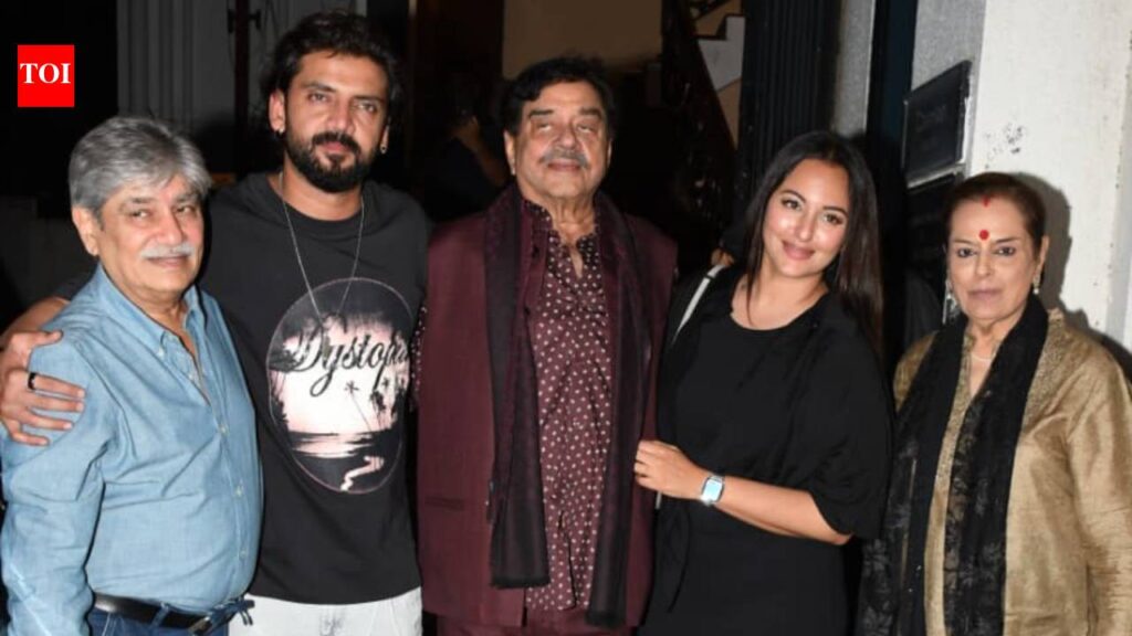 Sonakshi Sinha and Zaheer Iqbal get pleasure from household dinner with Shatrughan Sinha, Poonam Sinha and Iqbal Ratansi