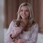 ‘Elle’ Evaluate: Amazon’s Cute-Sufficient ‘Legally Blonde’ Prequel Makes No Sense as a ‘Legally Blonde’ Prequel
