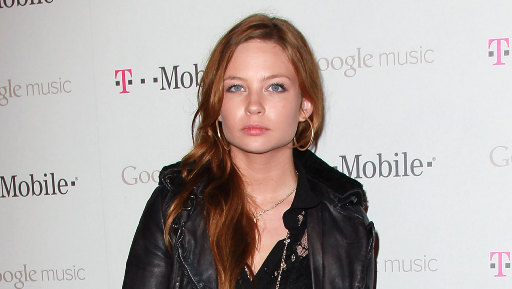 ‘Lilo & Sew’ Voice Actress Daveigh Chase Died of AIDS