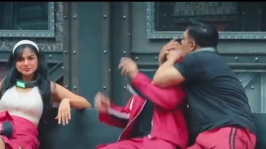 Web slams Ram Kapoor for forcibly kissing Varun Yadav in Lock Upp Season 2: ‘That was so uncomfortable to observe’