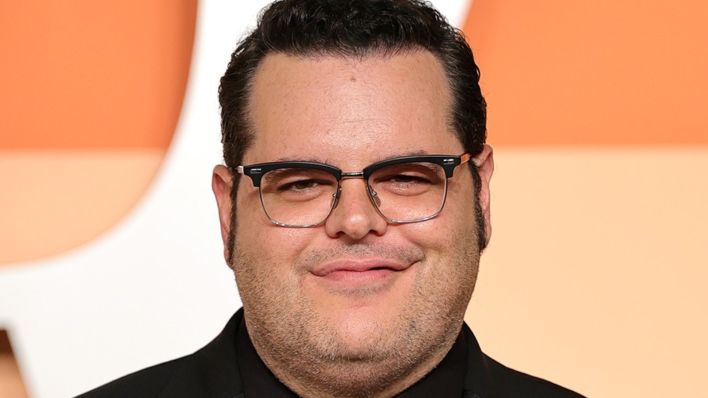 Josh Gad to Be a part of Margot Robbie and Bradley Cooper’s ‘Ocean’s’ Prequel (EXCLUSIVE)