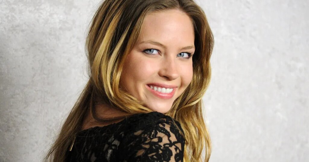 Los Angeles health worker says former baby actor Daveigh Chase died of AIDS